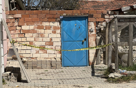 Boşandığı eşinin kocası ile annesini pompalı tüfekle yaraladı!