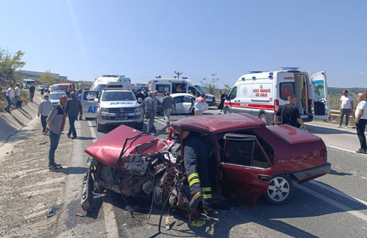 Bilecik'te trafik kazasında 9 kişi yaralandı