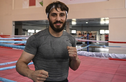 Karslı milli boksör Tuğrulhan Erdemir, çocukluk hayaline ulaştı