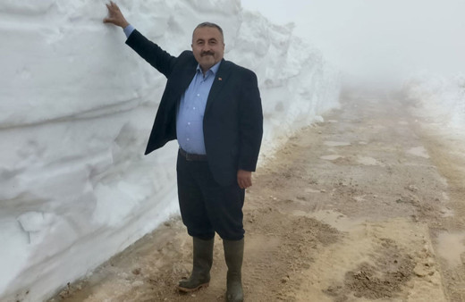 Giresun'un yayla yollarında karla mücadele devam ediyor