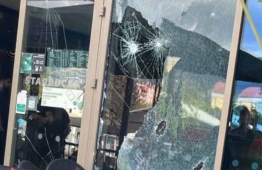 Kahramanmaraş'taki kahve zincirine silahlı ve taşlı saldırı