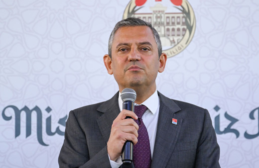 Özgür Özel'in Erdoğan'ı araması ne anlama geliyor? Latif Şimşek iki mesajı açıkladı