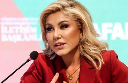 Şebnem Bursalı'dan 'ıstakoz' açıklaması: Gündemi değiştirmeye çalışanları çok iyi anlıyorum