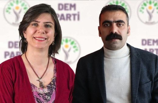 DEM Partili eş başkan göreve geldi! İlk icraatı büyük tepki aldı