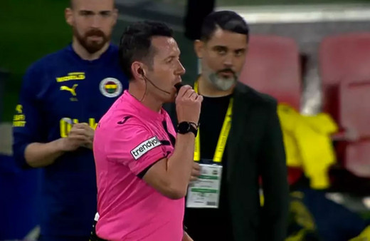 Yabancı VAR hakemi müdahale etti Fenerbahçe penaltı kazandı