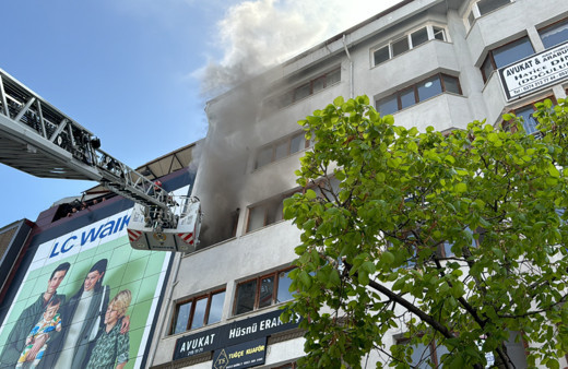 Öğrencilerin kaldığı dairede çıkan yangın söndürüldü
