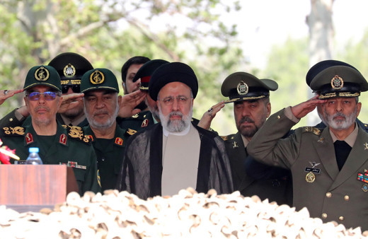 İran'da Ulusal Ordu Günü töreni düzenlendi