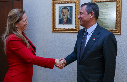 CHP Genel Başkanı Özgür Özel, DİSK Genel Başkanı ile görüştü