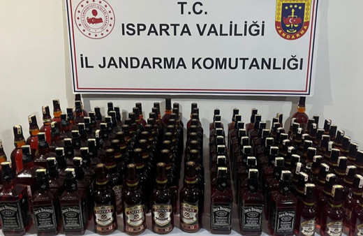 Isparta'da kaçak içki operasyonu: 4 şüpheli yakalandı!