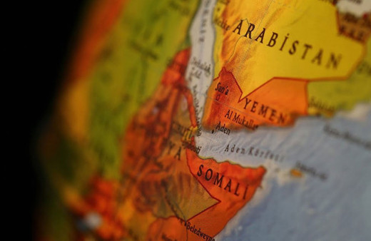 Kızıldeniz'de ticaret can çekişiyor! Konteyner geçişleri yarıdan fazla azaldı