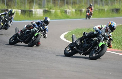 Milli motosikletçiler Fransa, Hollanda ve Bulgaristan'da yarışacak