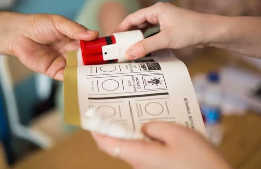 22 cumhurbaşkanlığı anket sonuçları paylaşıldı 3 ismin Erdoğan karşısında aldığı oy oranları