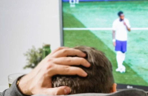 Profesyonel liglerde "yaprak dökümü" devam ediyor