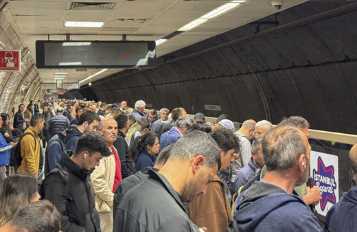 Üsküdar-Samandıra Metro Hattı'ndaki arıza 27 saattir giderilemedi