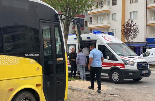 Halk otobüsü şoförü talebini reddettiği yolcu tarafından bıçaklandı