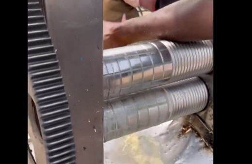 Hindistan'da sokak lezzetleri meyve suyu görüntüleri viral oldu