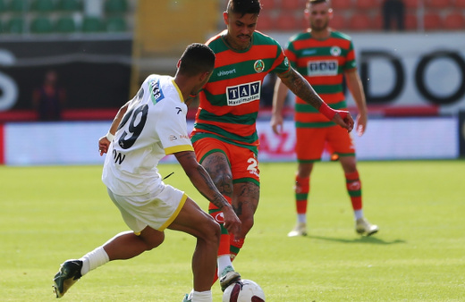 Alanyaspor farka koştu! 6 gol!
