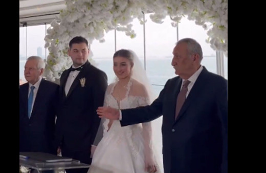 Aziz Yıldırım ve Mehmet Ağar, bir nikah töreninde bir araya geldi