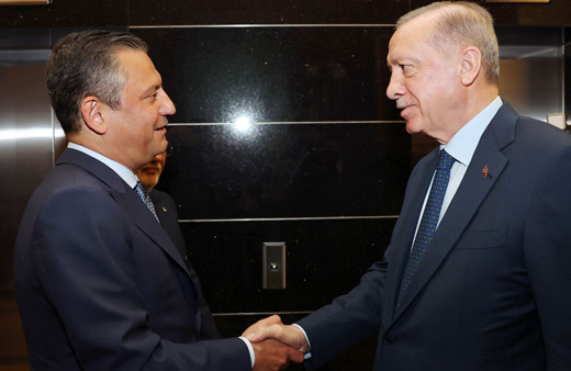 Cumhurbaşkanı Erdoğan, CHP Genel Başkanı Özgür Özel'i kabul etti