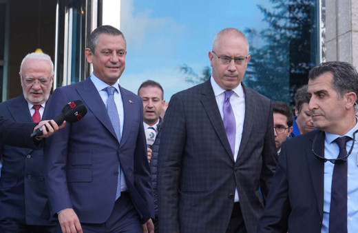 Cumhurbaşkanı Erdoğan'ın CHP Genel Başkanı Özel'i kabulü sona erdi