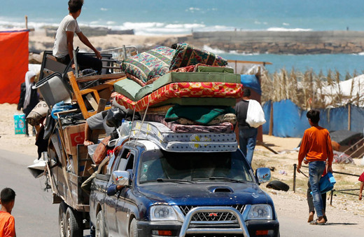 İsrail durmuyor! Binlerce kişi Refah'tan göç ediyor