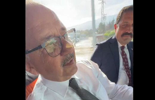 Mehmet Özhaseki 200 araçlık konvoya son verdi vali genel başkan yardımcıları vekiller gazeteciler tek otobüste