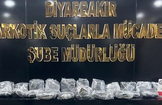 Diyarbakır'da 'kırmızı kart' operasyonunda 7 kişi gözaltına alındı!