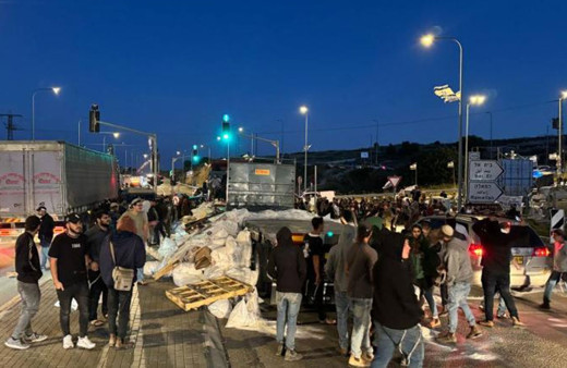 Yahudi yerleşimciler "Gazze'ye gittiği" gerekçesiyle gıda yüklü tıra saldırdı