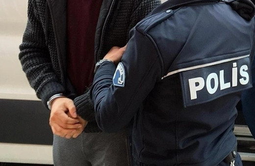 ‘Atatürk’e hakaret' suçundan aranan kişi yakalandı
