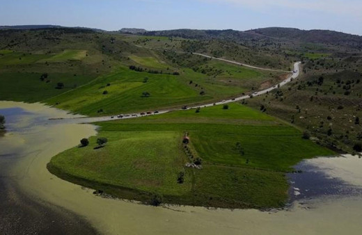 Kütahya'da maden sahasındaki heyelan nedeniyle atık su göleti taştı