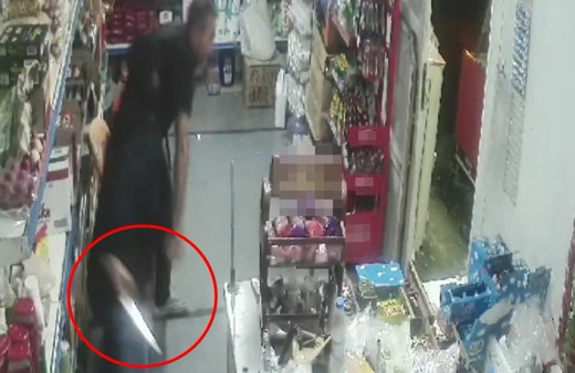 Mardin'de bakkalda dehşet! Bıçaklı saldırgan, 4 kişiyi yaraladı