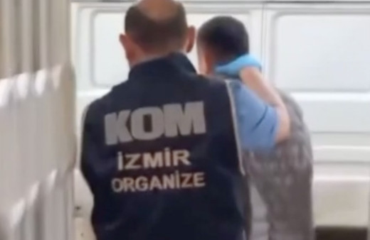 İzmir'de organize suç örgütü çökertildi! Bakan Yerlikaya detayları paylaştı