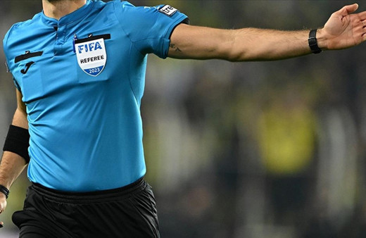 Süper Lig'de 38. hafta maçlarını yönetecek hakemler açıklandı