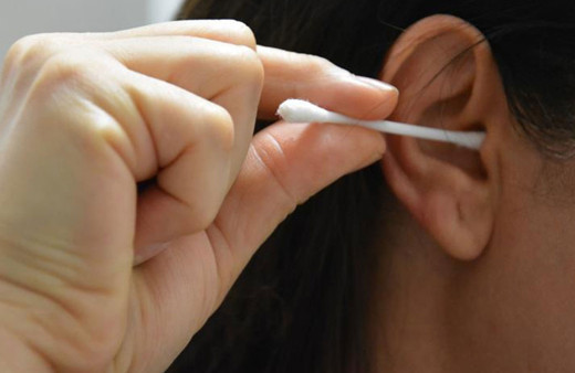 Kulak temizleme çubuğu kullananlar dikkat! Uzmanı uyardı