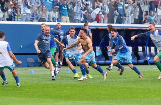 Rusya'da son hafta gerçekleşen sürpriz Zenit'i şampiyon yaptı