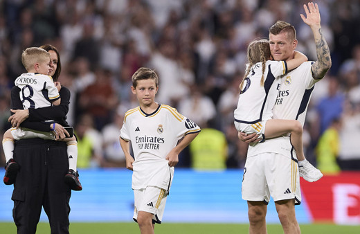 Toni Kroos gözyaşları ile Real Madrid'e veda etti