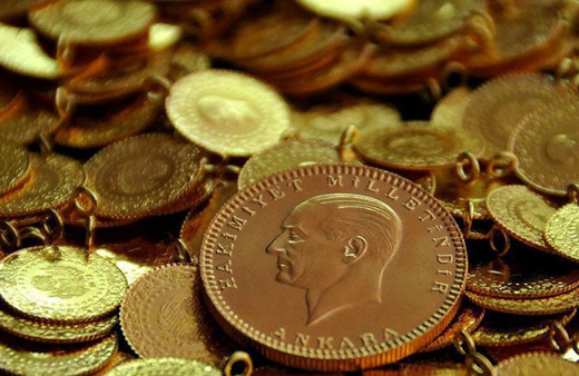 Altın yatırımcıları dikkat! İslam Memiş 'elinde TL olanlar' için fırsatı açıkladı, bomba yıl sonu tahmini