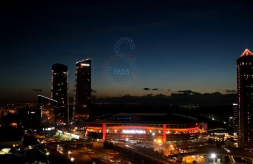 Galatasaray'ın şampiyonluk kutlamalarına damga vuran drone gösterisi