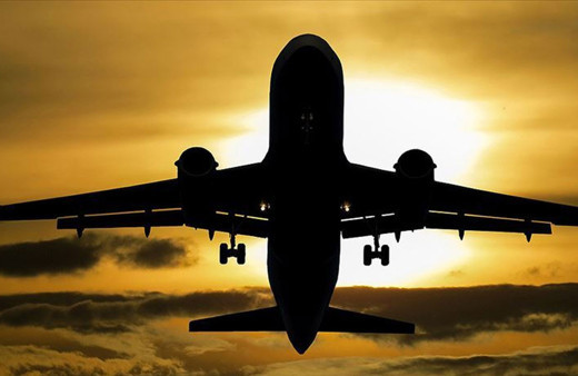 İran'da yolcu uçağı teknik arıza nedeniyle zorunlu iniş yaptı