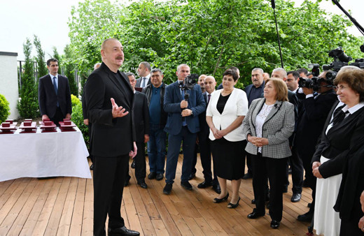 Ermenilerin katliam yaptığı Hocalı'ya Azerbaycanlı aileler yeniden yerleşmeye başladı