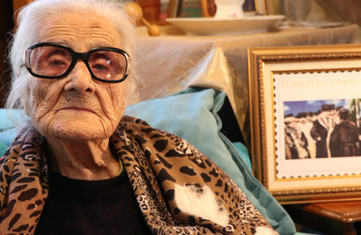 Atatürk'ün tavsiyesiyle öğretmen olmuştu: Sabiha Özar hayatını kaybetti