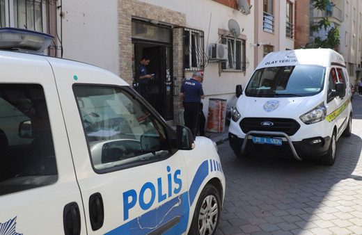 Denizli'de bir kişi asansör boşluğunda ölü bulundu