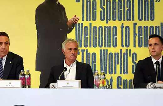Fenerbahçe Teknik Direktörü Jose Mourinho'dan transfer ve kadro açıklamaları! İstemediği 2 futbolcuyu söyledi