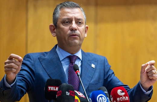 Özgür Özel'den Hakkari Belediyesi'ne kayyum atanmasıyla ilgili ilk açıklama