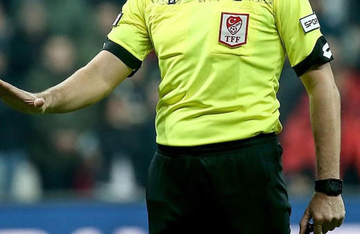 Sarı ve kırmızı kartlar havada uçuştu! En çok kırmızı kart gören o takım oldu