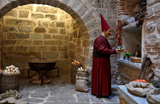 Topkapı Sarayı'nda Cariyeler Taşlığı ve Hamamı ile Kuşhane Mutfağı yeniden ziyarete açıldı