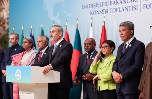 Türkiye'deki toplantıda İslam alemine savaşı durduracak çağrı