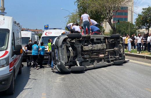 Aydın'da devrilen ambulanstaki hasta hayatını kaybetti