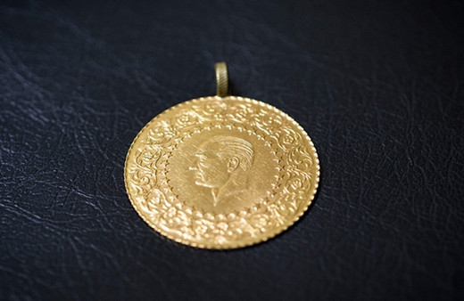 Altın haftaya çok hızlı başladı! İslam Memiş'ten bayram tatili için çok önemli uyarı