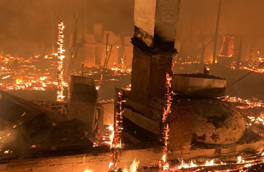 Antalya'da büyük panik! Bungalov evler alev alev yandı